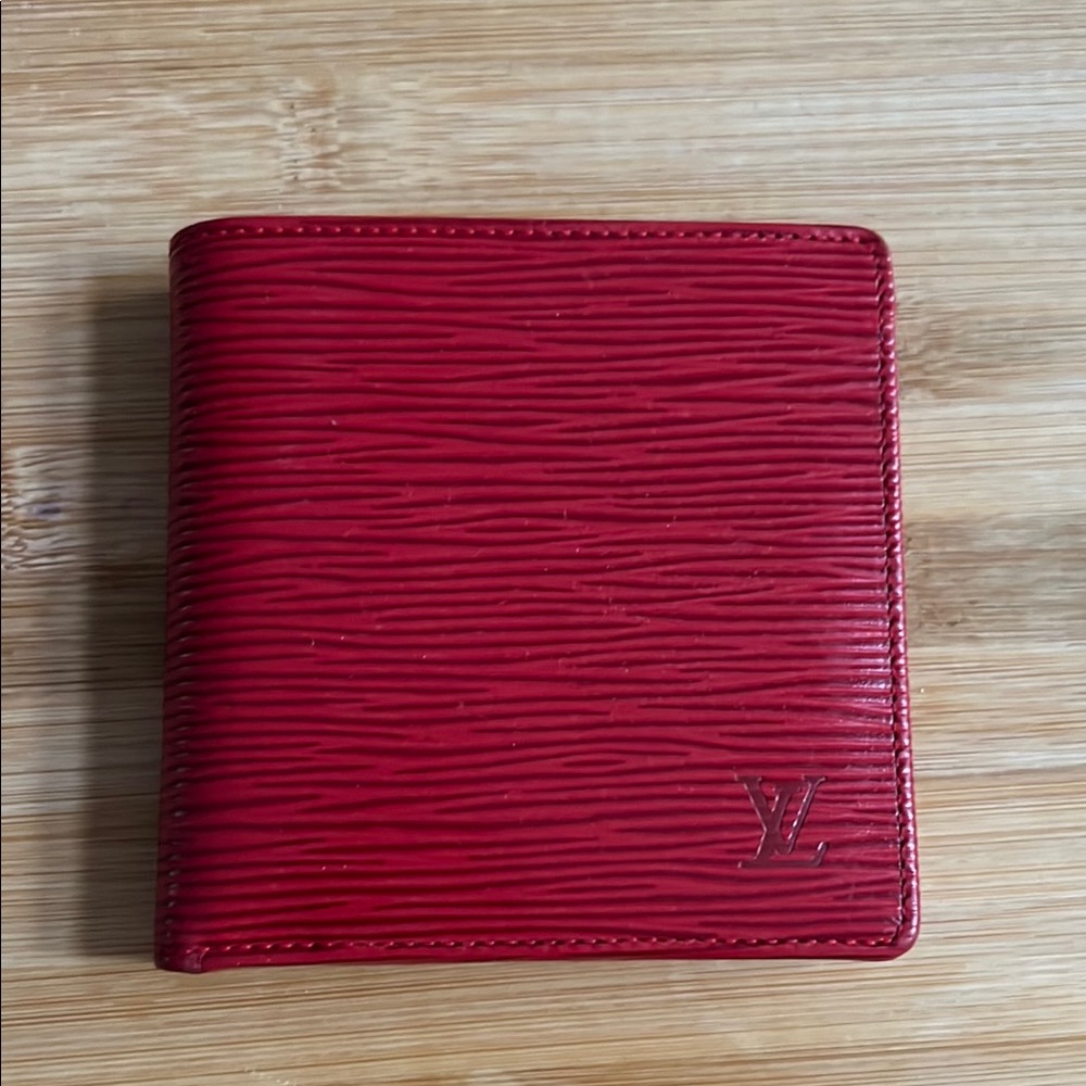 Louis Vuitton 6CC Bifold Wallet - Red Epi Leather